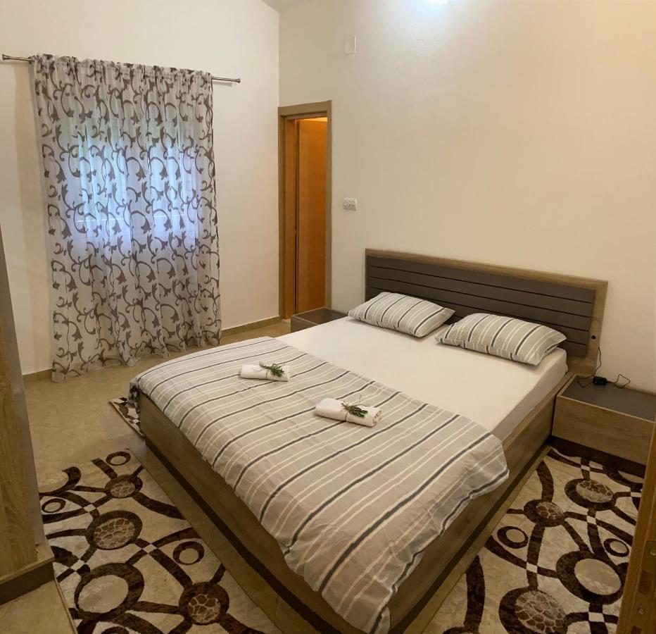 Guest House Pocanic Tivat Exterior foto
