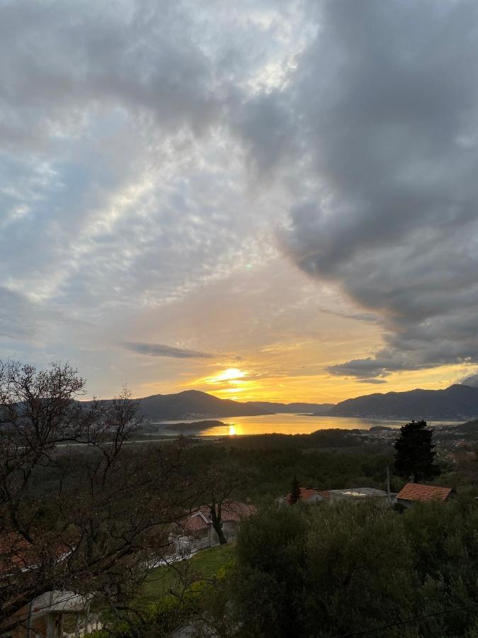 Guest House Pocanic Tivat Exterior foto