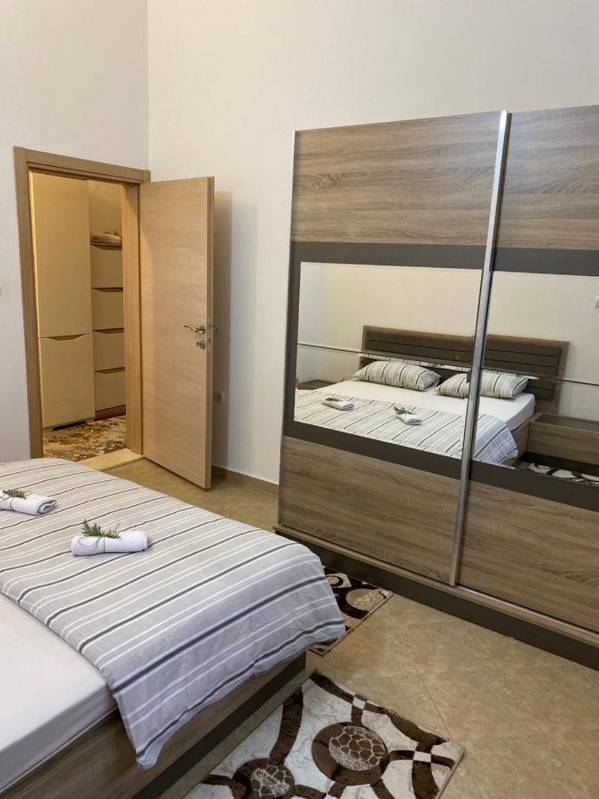 Guest House Pocanic Tivat Exterior foto