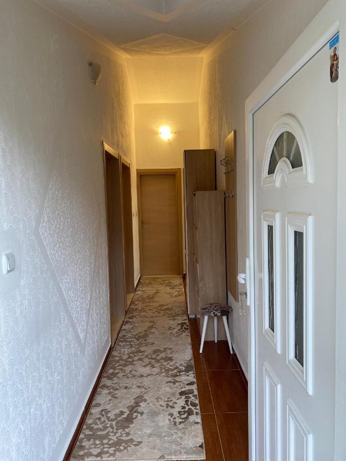 Guest House Pocanic Tivat Exterior foto
