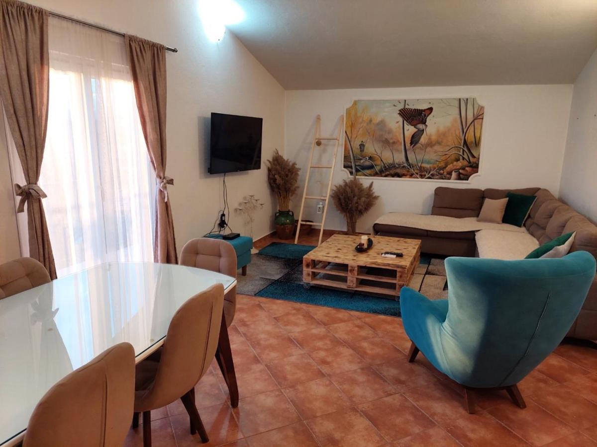 Guest House Pocanic Tivat Exterior foto